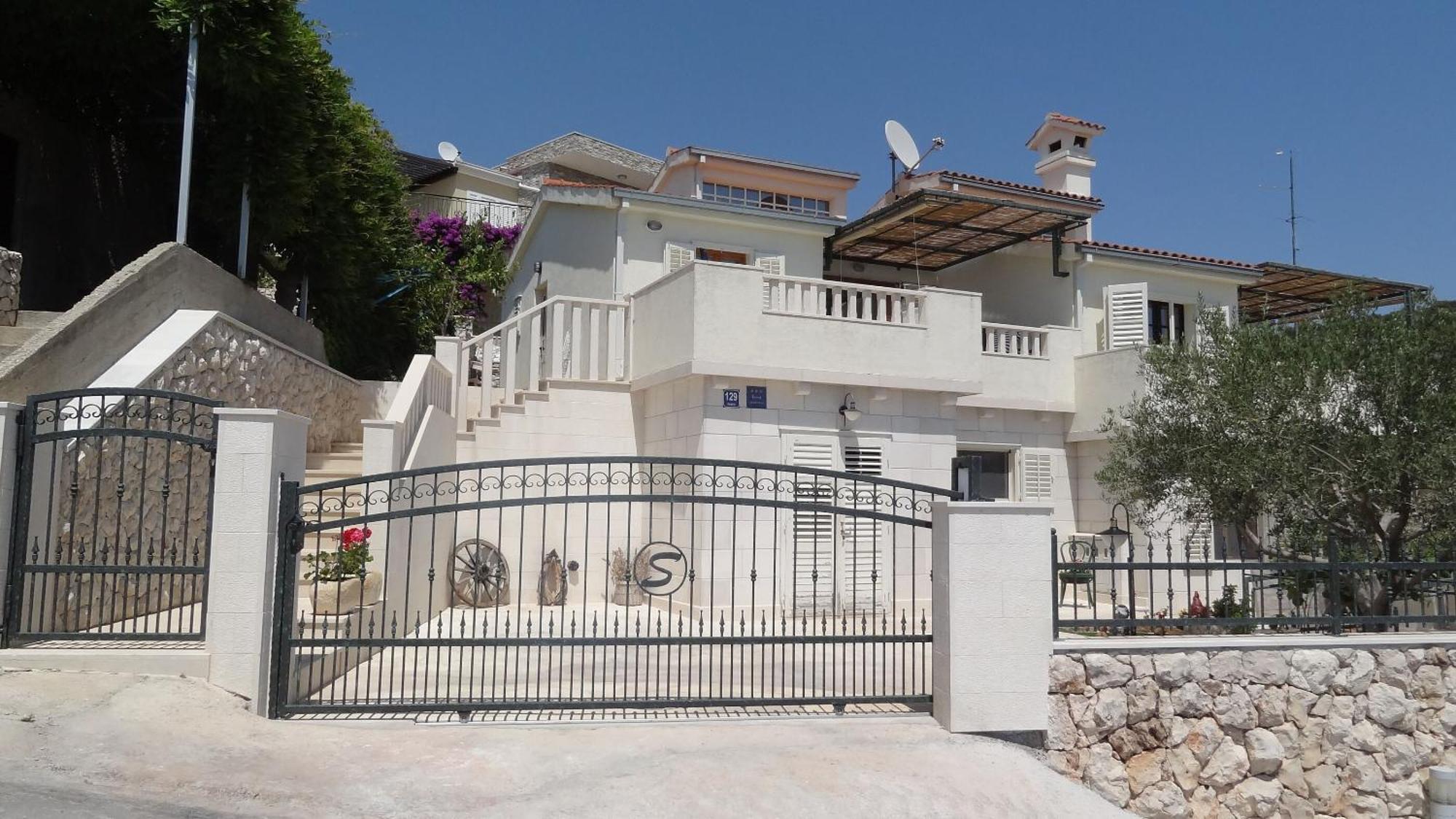 Apartments Branka - 30 M From Beach Sevid Exterior photo